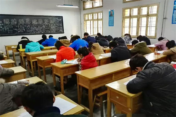 兰州高三复读学校排名一览表？前三名学校