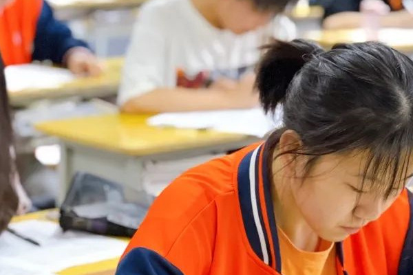 2025年上海高三复读机构哪个好一点？提前看这7家