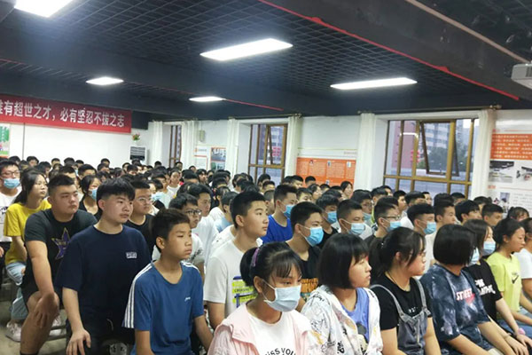 北京高考复读学校哪家好一点？辅导全面学校