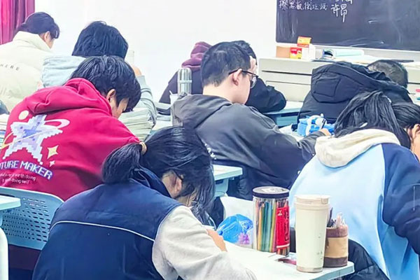 南京市高考复读学校哪家好一点呢？优选封闭教学学校