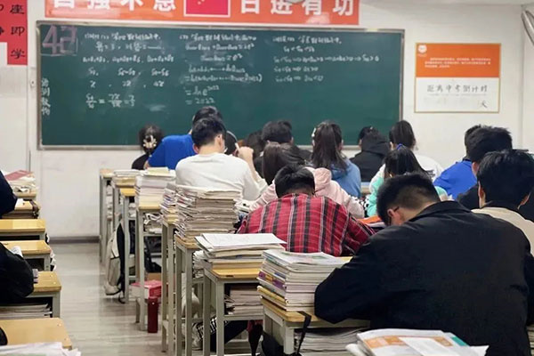 南京正规的高考复读学校在哪里？推荐机构位置