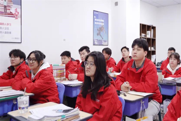 重庆高考复读哪个学校比较好一点?介绍好的复读学校