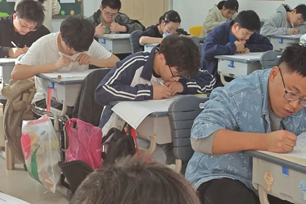 重庆市高考复读全托学校哪家靠谱？一分钟速览