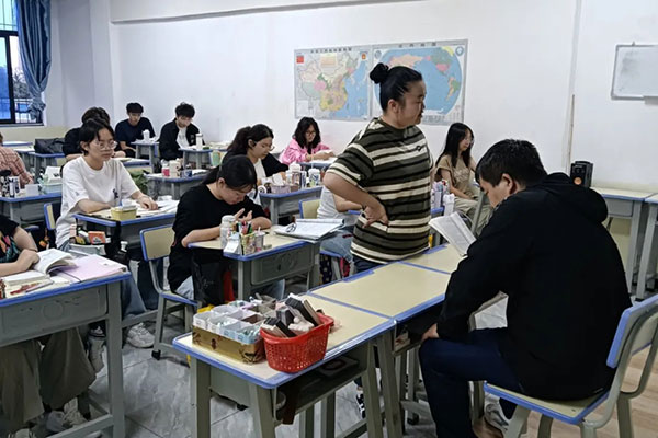 杭州高复班有哪些学校可以上？3家可靠学校