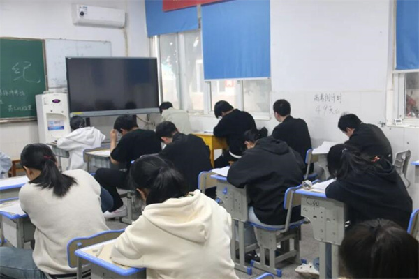 深圳高考复读机构全日制有哪些？这10所学校效果好