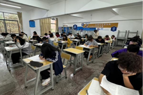 2025郑州高考复读辅导机构排名榜，10所学校排行榜推荐