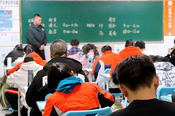 昆明高考复读培训中心地址在哪里？口碑学校位置