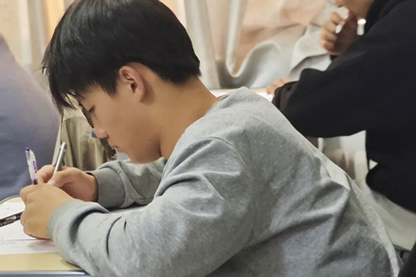 北京高考复读补习学校哪里靠谱？看看这3家