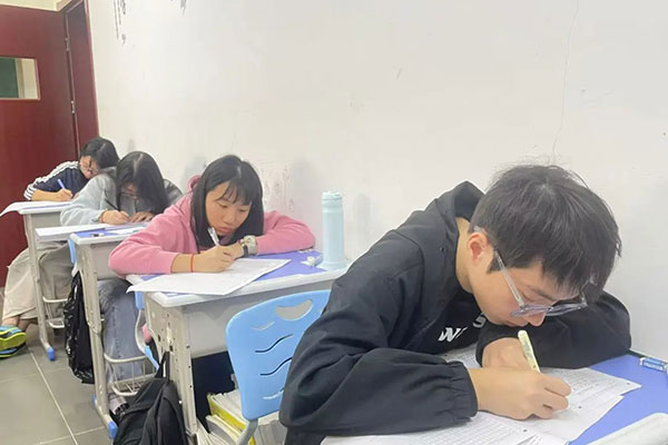 郑州高考复读学校哪个正规？不容错过这3家