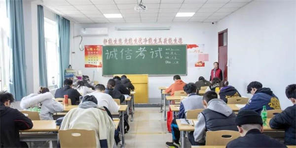 深圳高复班有哪些学校？精选科学备考学校