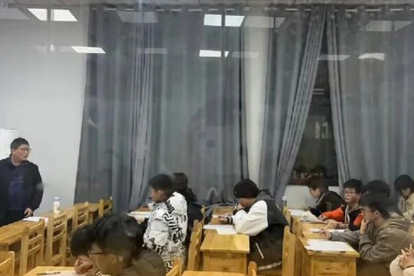 南京哪些学校可以复读高三学生？这几家听过吗