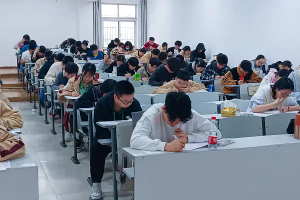 长沙高三复读学校排名榜前三名有哪些?小班教学学校上榜