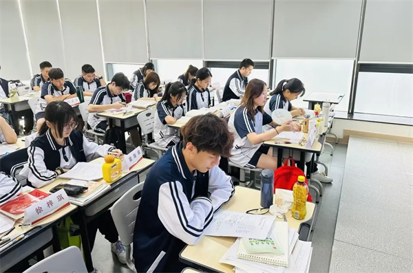 深圳高三可以复读吗？精选良好的教学学校