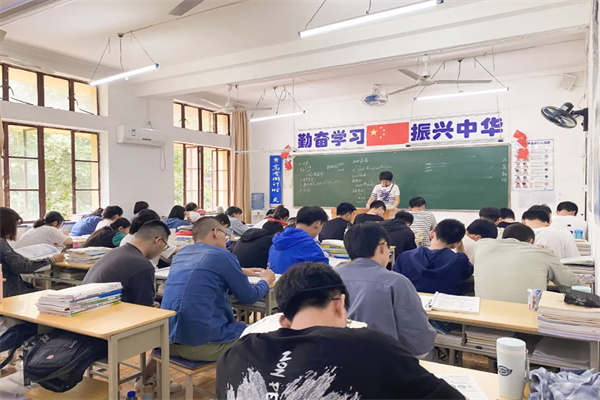 南昌高考复读培训机构哪家好一点?甄选个性化教学机构