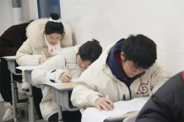 佛山高三复读辅导学校哪家正规?一文带你了解